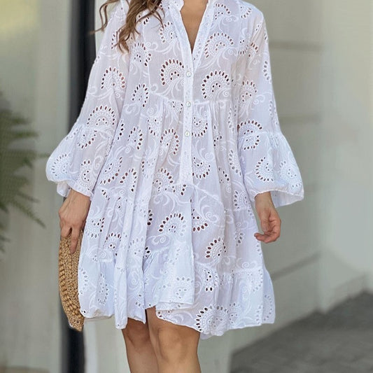 Robe Fleurie à Broderies Ajourées