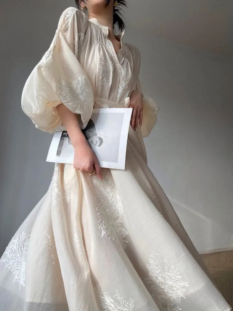 Robe Midi Française Brodée