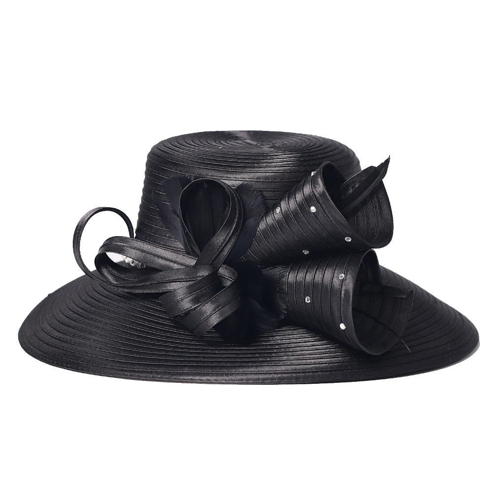 Chapeau en Satin Grand Bord
