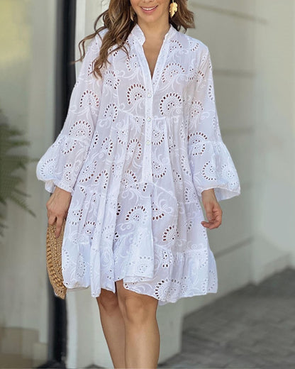 Robe Fleurie à Broderies Ajourées