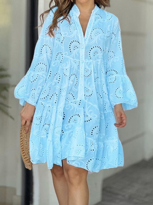 Robe Fleurie à Broderies Ajourées